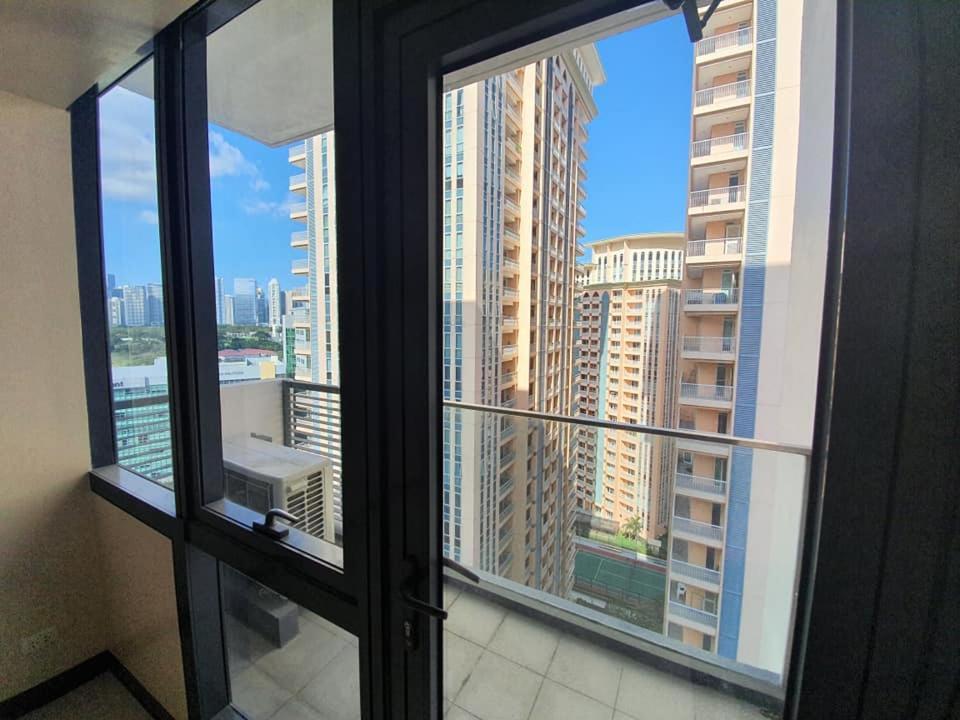 Beautiful High End In Center, Apartment *