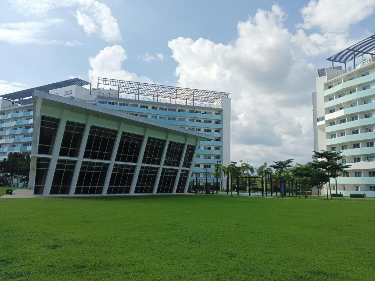 Staycation At The Residences At Commonwealth Manila