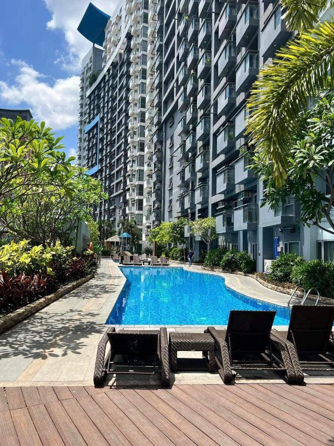 Manhattan Heights Towerb In Araneta Cubao 5mins Walk To Smart Araneta