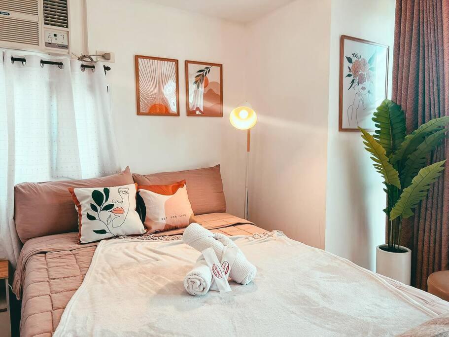 Apartment Unit Viceroy Residences Mckinley Hill Bgc *