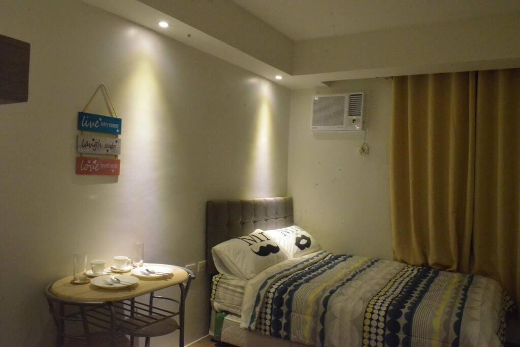 Cozy With Beautiful View & Free Netflix Access Apartment Manila