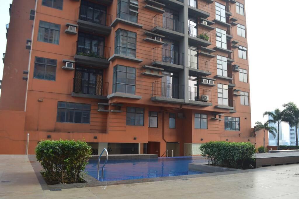 Cozy With Beautiful View & Free Netflix Access Apartment