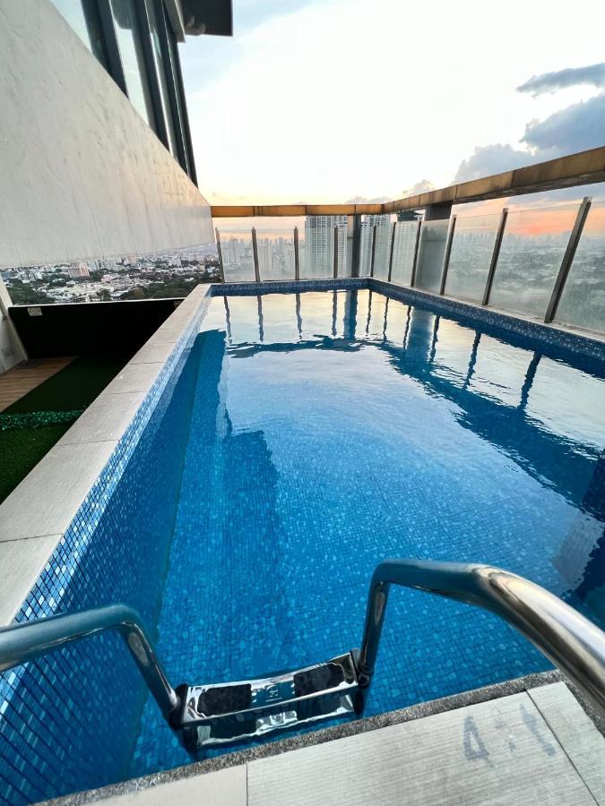 Cozy Spacious Hotel Type Condo With Ps5 Smart Tv And Wifi * Manila