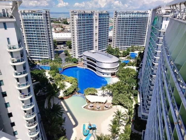 Azure Staycation With Wavepool & White Sand Beach