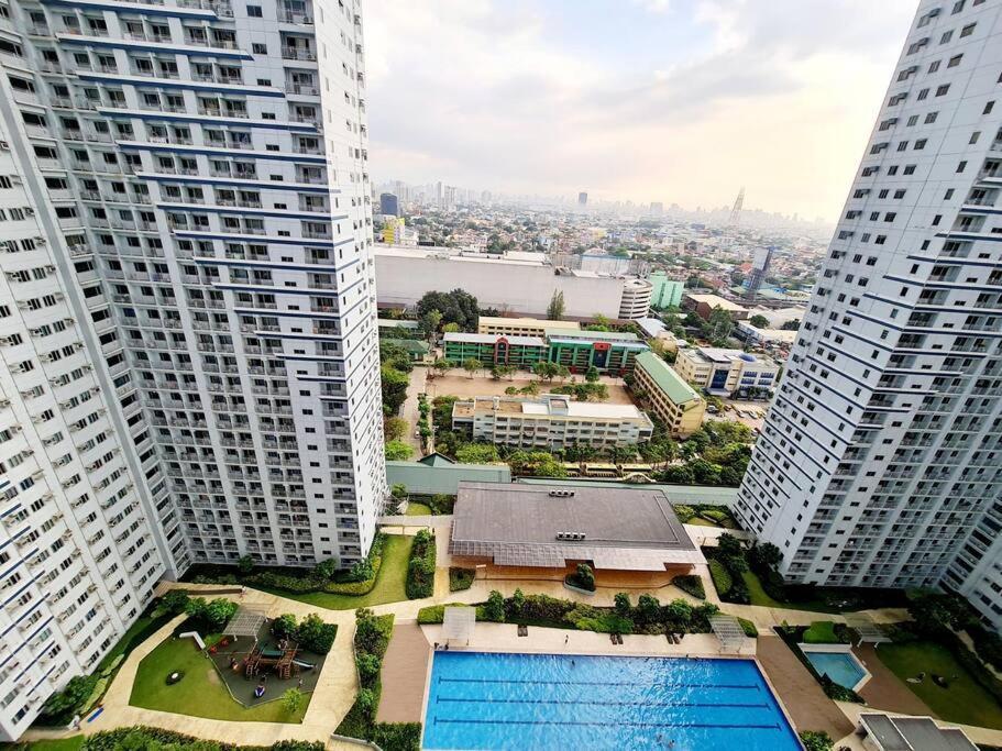 Grass Residences 2br Apartment Manila