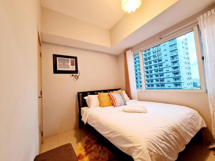 Grass Residences 2br Manila