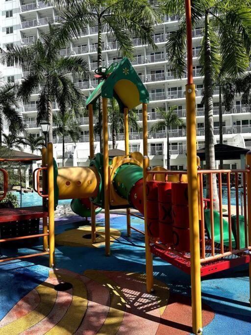 Shell Res Nr Moa 2br Free Parking Apartment Manila
