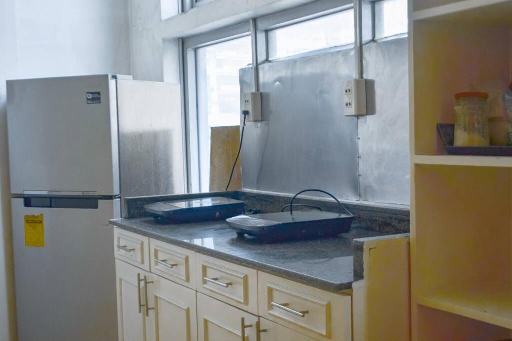 Jp Santiago Studio Makati J208 Apartamento
