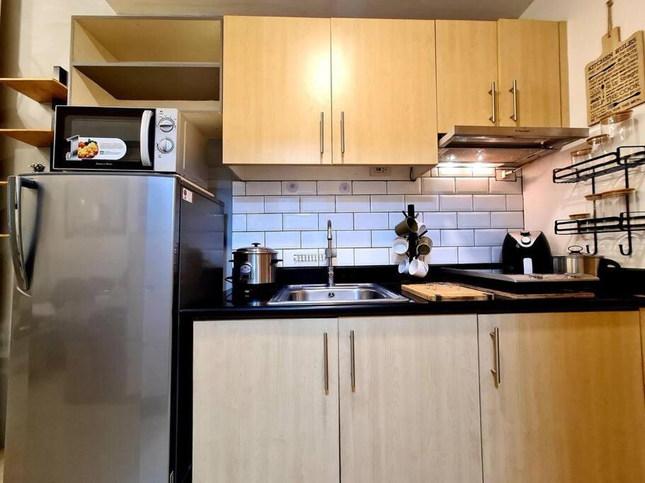 Grass Residences 26th/f T3 * Manila