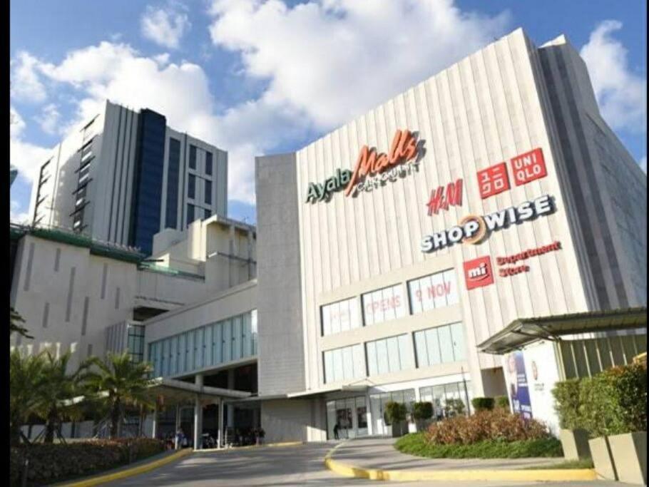 Tivoli Garden Residences - Iris Tower Manila