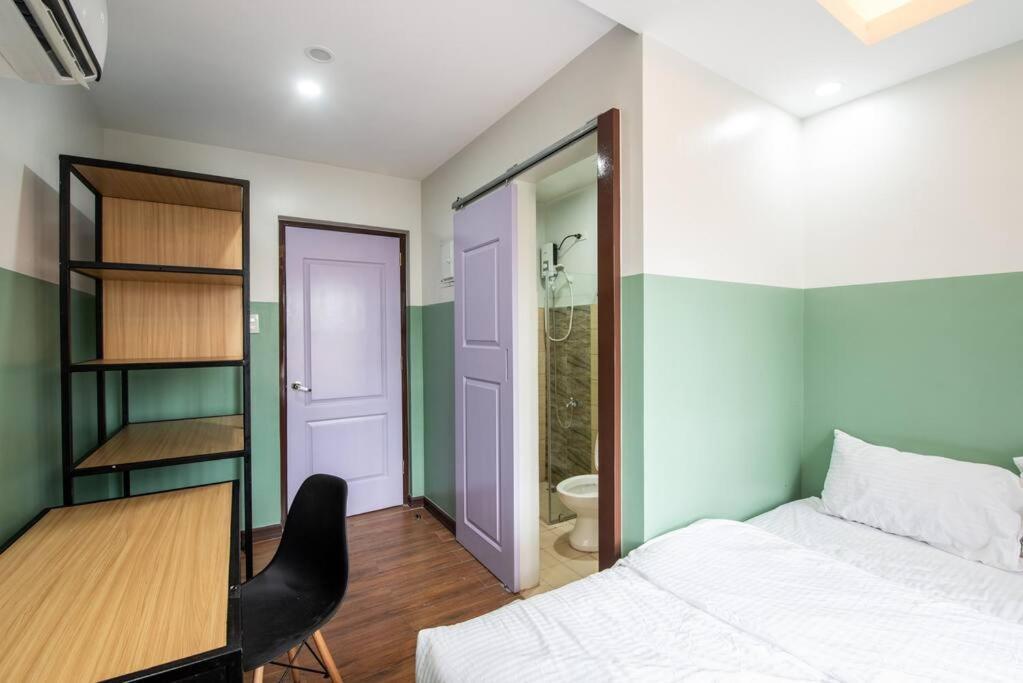 Apartment St. Marvin Makati M308 *