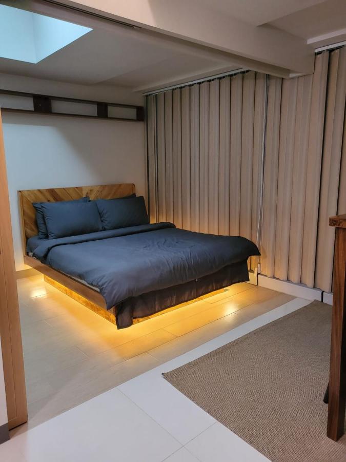Apartment Bgc Uptown Chic & Chill Pad *