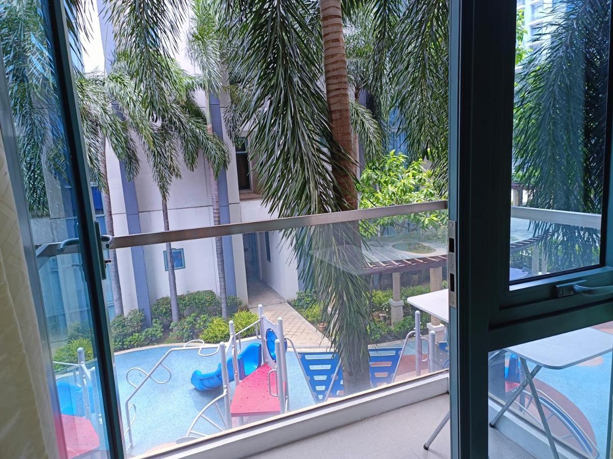 1br At Two Palmtree Across Airport Terminal 3 *