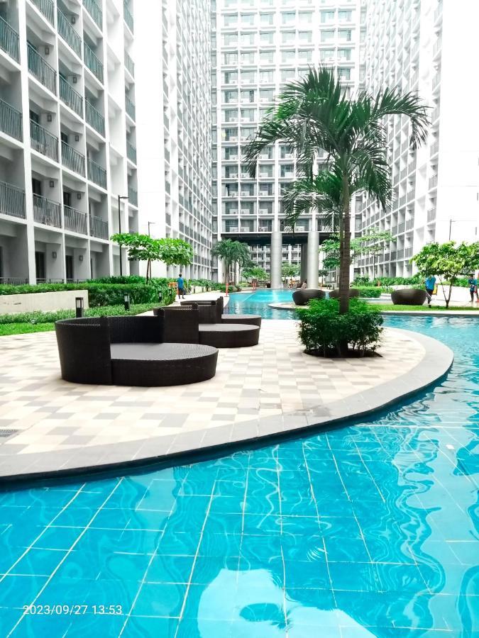 Shore 2 Residences 1br Deluxe In Moa Complex Apartment Manila