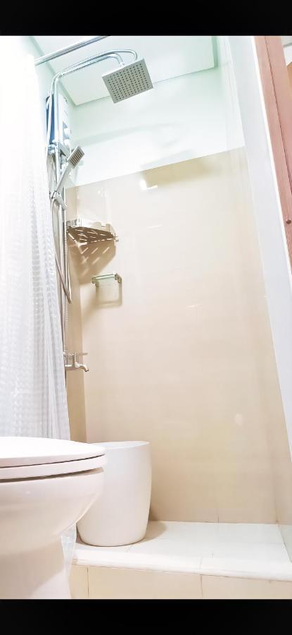 Shore 2 Residences 1br Deluxe In Moa Complex