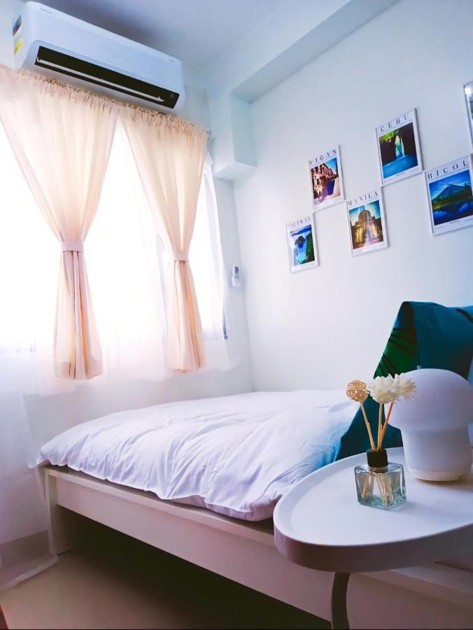 Shore 2 Residences 1br Deluxe In Moa Complex * Manila