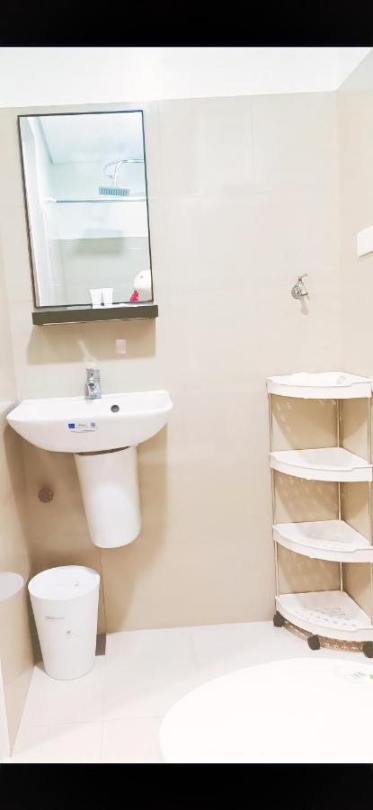 Apartment Shore 2 Residences 1br Deluxe In Moa Complex Manila