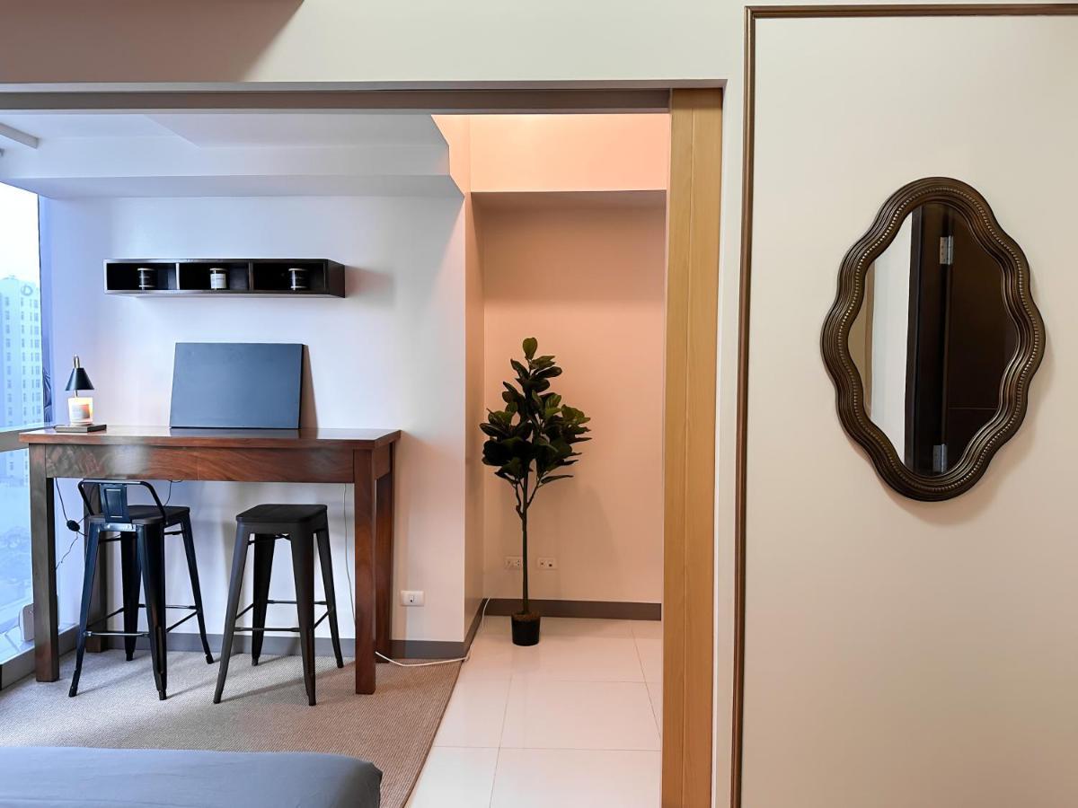 Bgc Uptown Chic & Chill Pad Apartment Manila