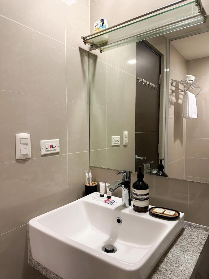 Bgc Uptown Chic & Chill Pad Apartment *