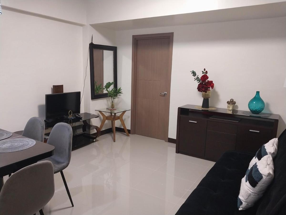 Apartment Alps At 150 Newport Blvd Near T3 *