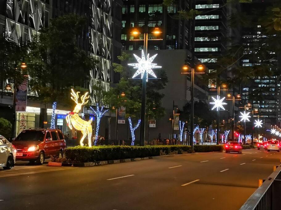 New 2br Of 86sqm With Netflix In Bgc Apartamento *