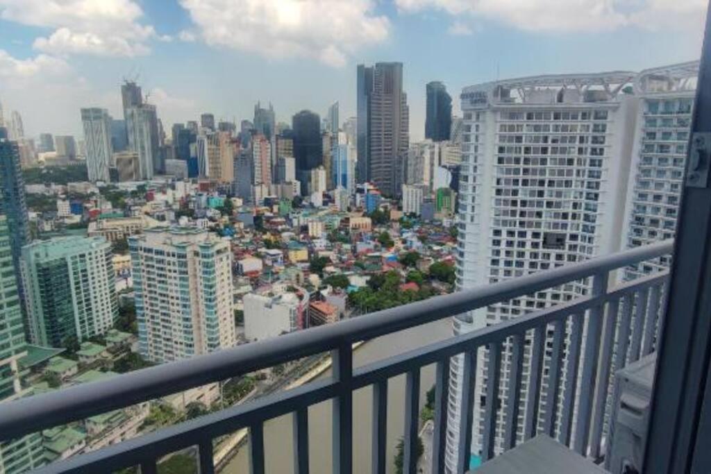 Aveline Modern Amenity View Acqua Private Residences Near Rockwell Makati