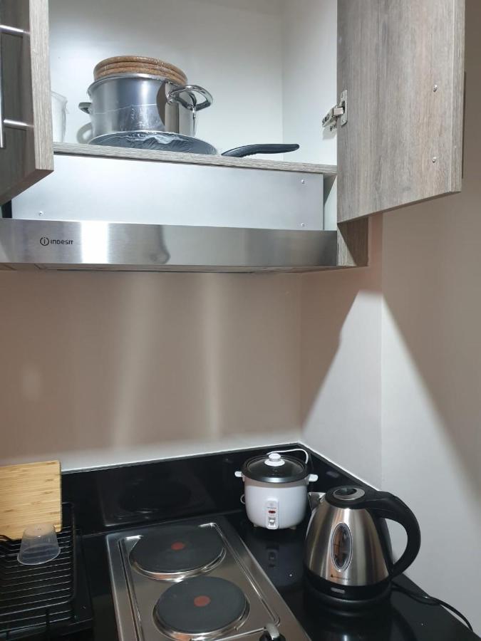 Apartment Brandnew European Design Flat In Moa Pasay Complex Manila