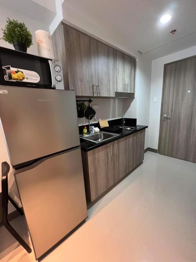 Apartment Brandnew European Design Flat In Moa Pasay Complex *