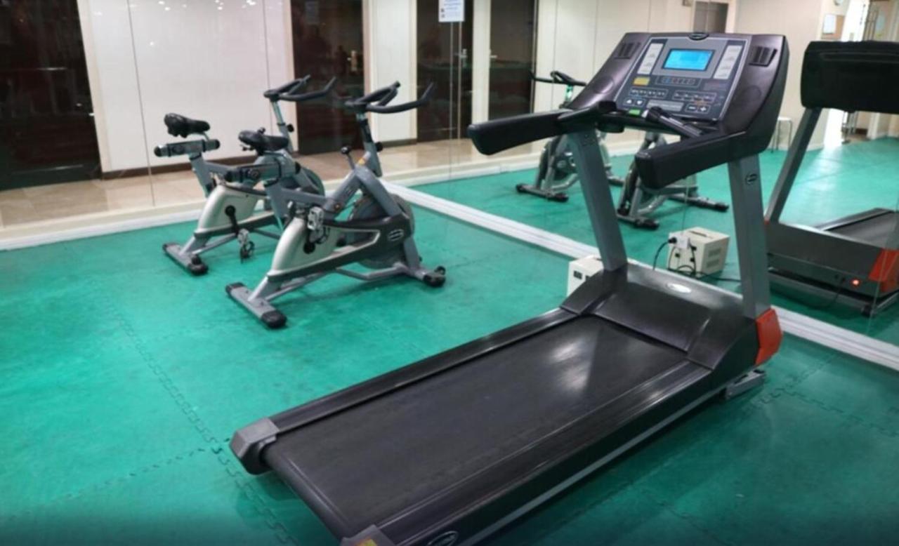 Hotel 60 Percent Off Deluxe Ocean View Free Pool And Free Sauna Access Included Perfect Location Near Us Embassy, Naia, Makati, Bgc, Mall Of Asia, And Chinatown Dont Miss Out Book Now And Save Updated Price 2025 5*