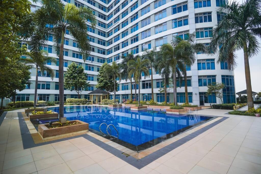 Free Parking Promo! Eastwood Legrand 3 - Mowai * Manila