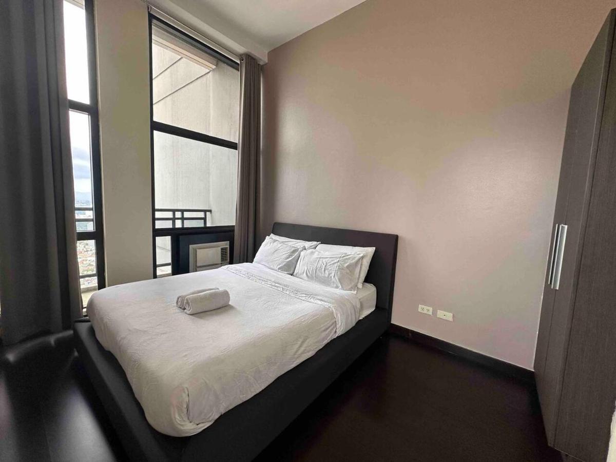 Homestyle Rare Find Corner Penthouse In The Gramercy Residences Manila