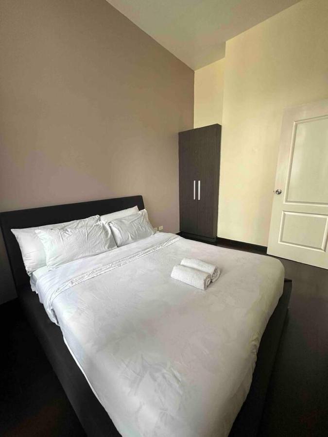 Homestyle Rare Find Corner Penthouse In The Gramercy Residences Manila