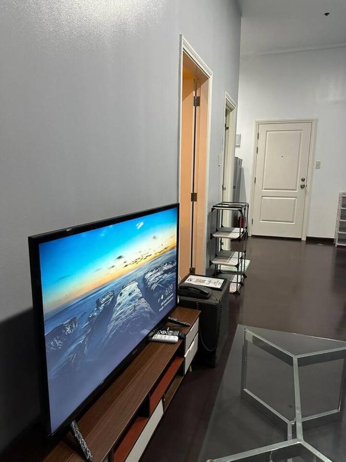 Homestyle Rare Find Corner Penthouse In The Gramercy Residences Apartment