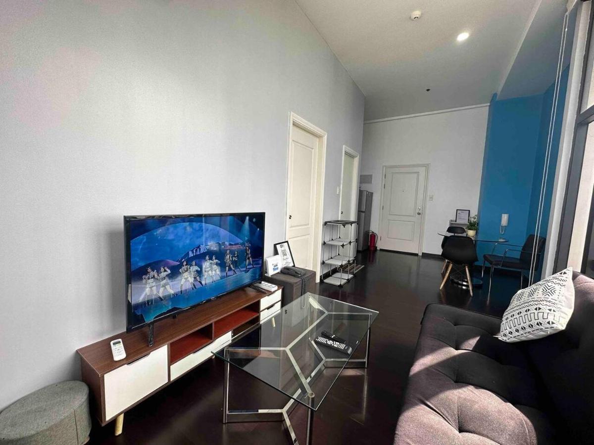 Homestyle Rare Find Corner Penthouse In The Gramercy Residences Apartment Manila