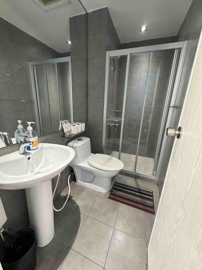 Apartment Homestyle Rare Find Corner Penthouse In The Gramercy Residences *