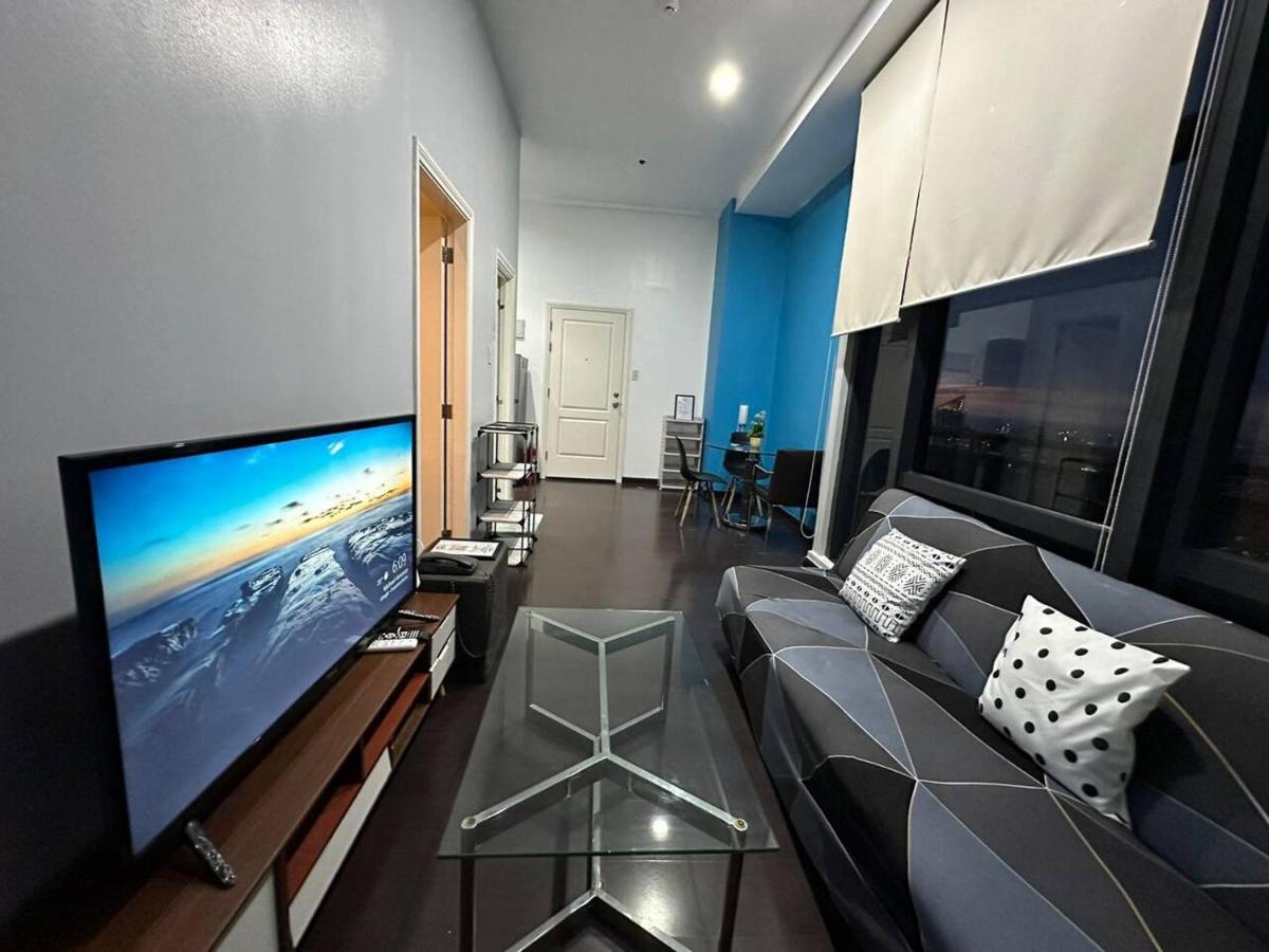 Homestyle Rare Find Corner Penthouse In The Gramercy Residences Apartment Manila
