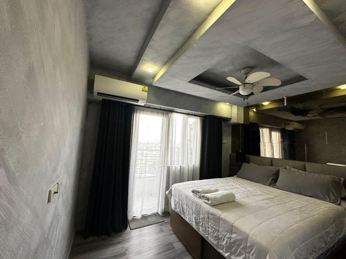 In Taguig, 2br Condo, Acacia Estates, Bgc, Apartment *