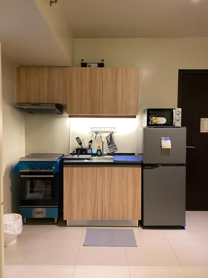 Apartment Elegant Bgc With View Manila