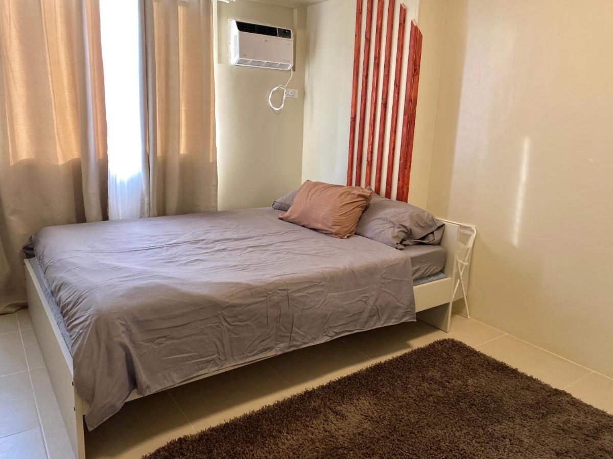 Apartment Elegant Bgc With View Manila