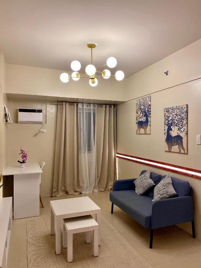 Elegant Bgc With View Apartment *