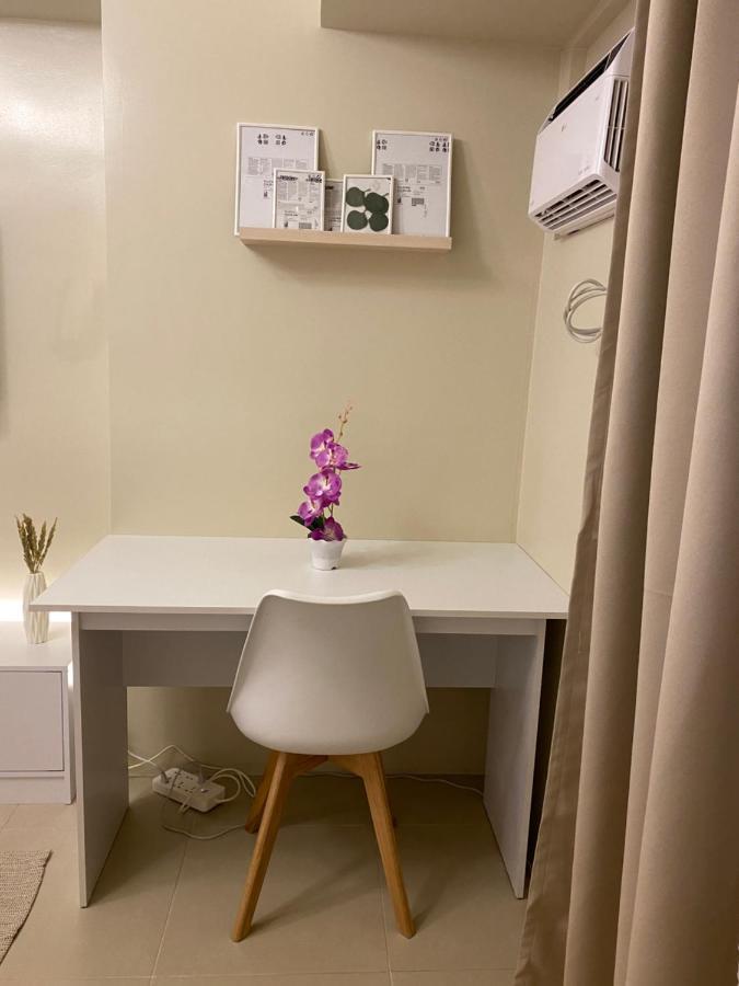 Elegant Bgc With View Apartment Manila