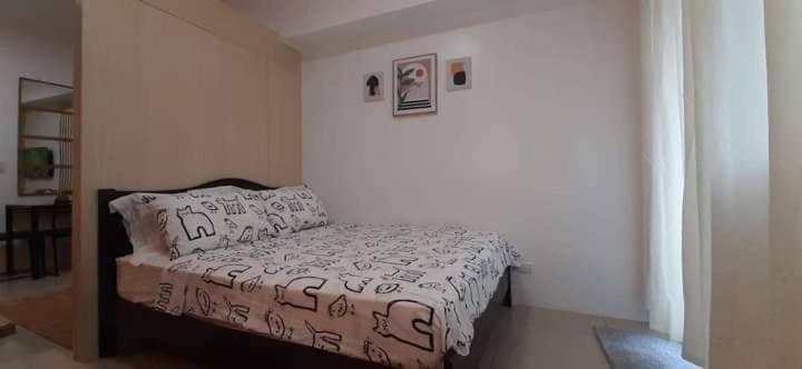 Rich Staycation Makati Apartment