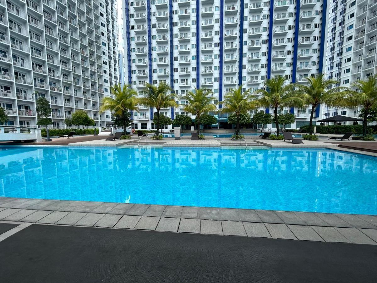 Rich Staycation Makati *