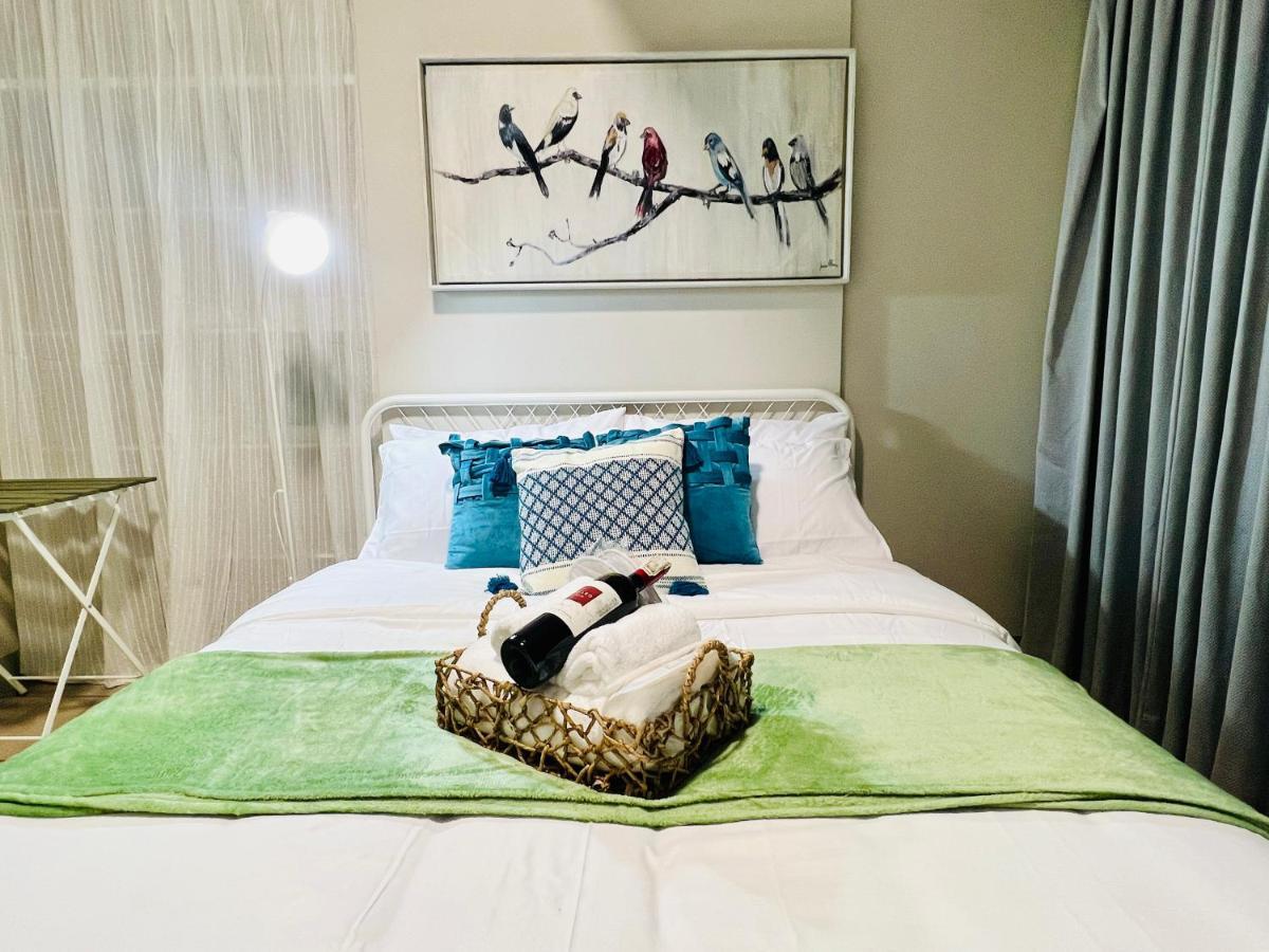 Bgc Luxury - Balcony, Pool, Wi-fi, View - 8 *