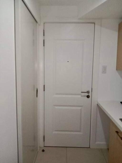 Feby Staycation Apartment