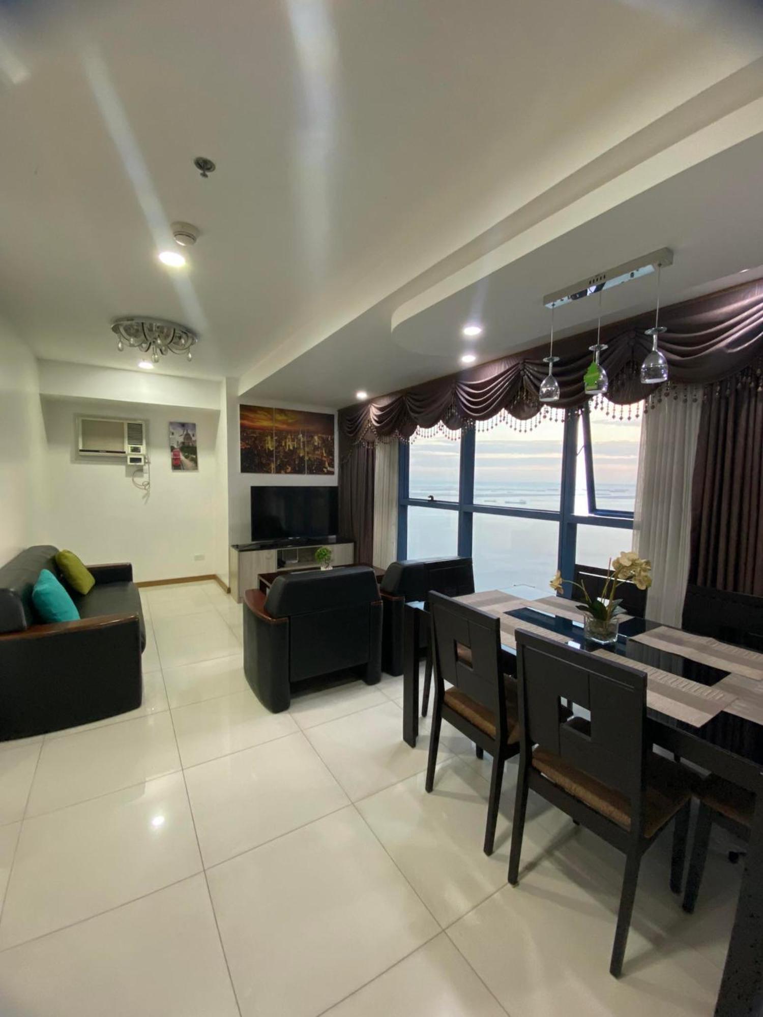 Aparthotel Snugglepod Condotel - Grand Riviera Suites, Us Embassy Manila, Roxas Blvd *
