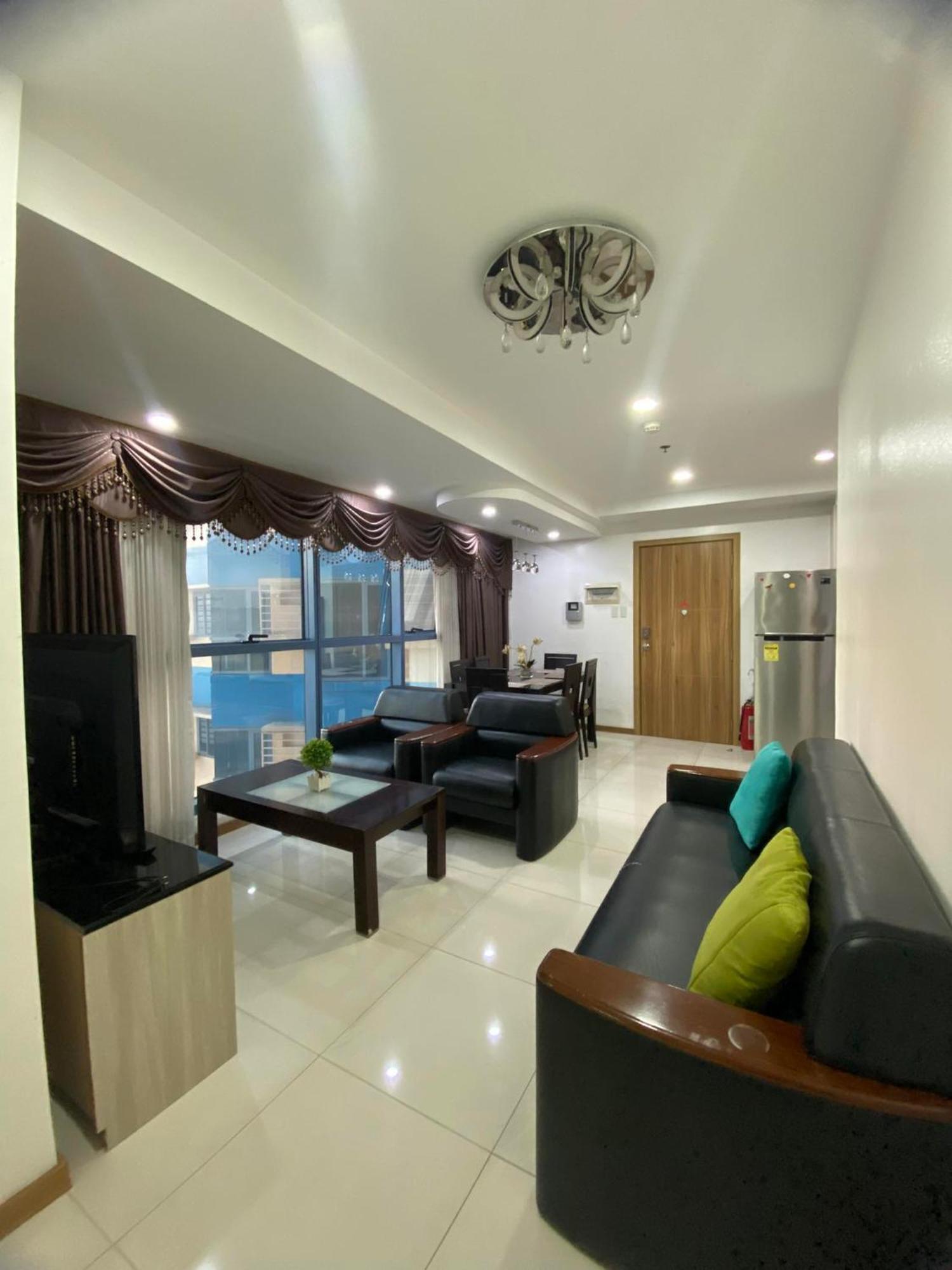 Aparthotel Snugglepod Condotel - Grand Riviera Suites, Us Embassy Manila, Roxas Blvd *