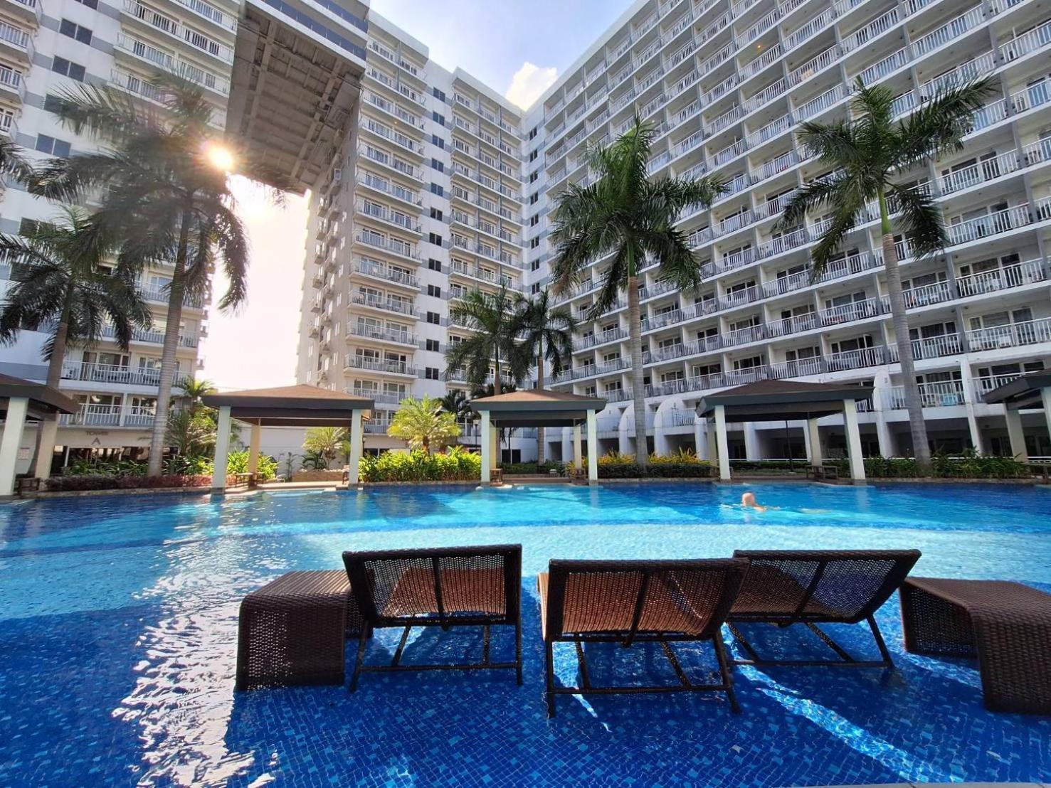 Staycation At Shell Residences In Moa Complex Apartment