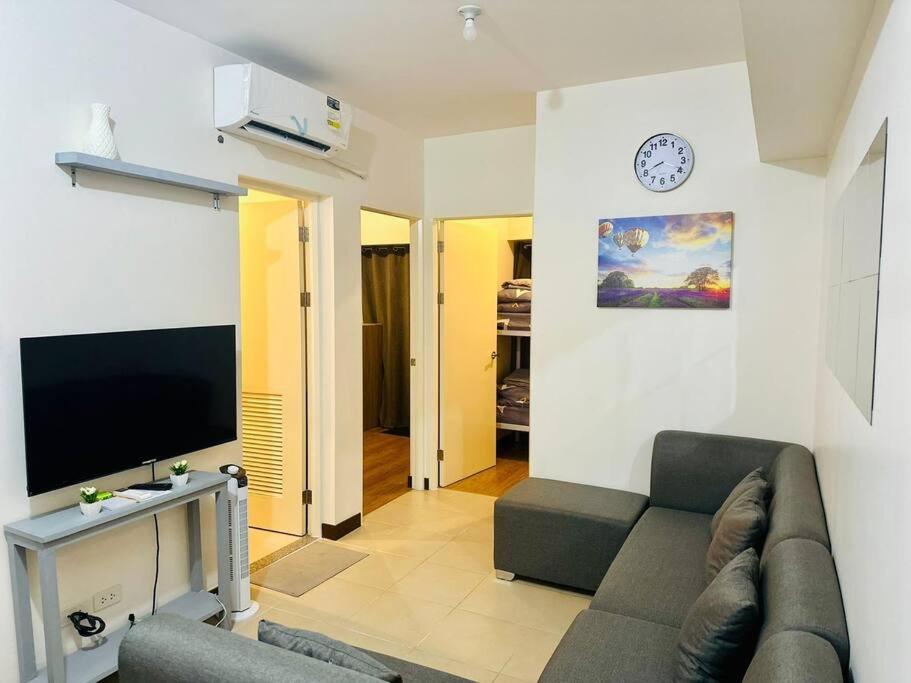 Apartment Free Parking 2b/r @infina Tower *