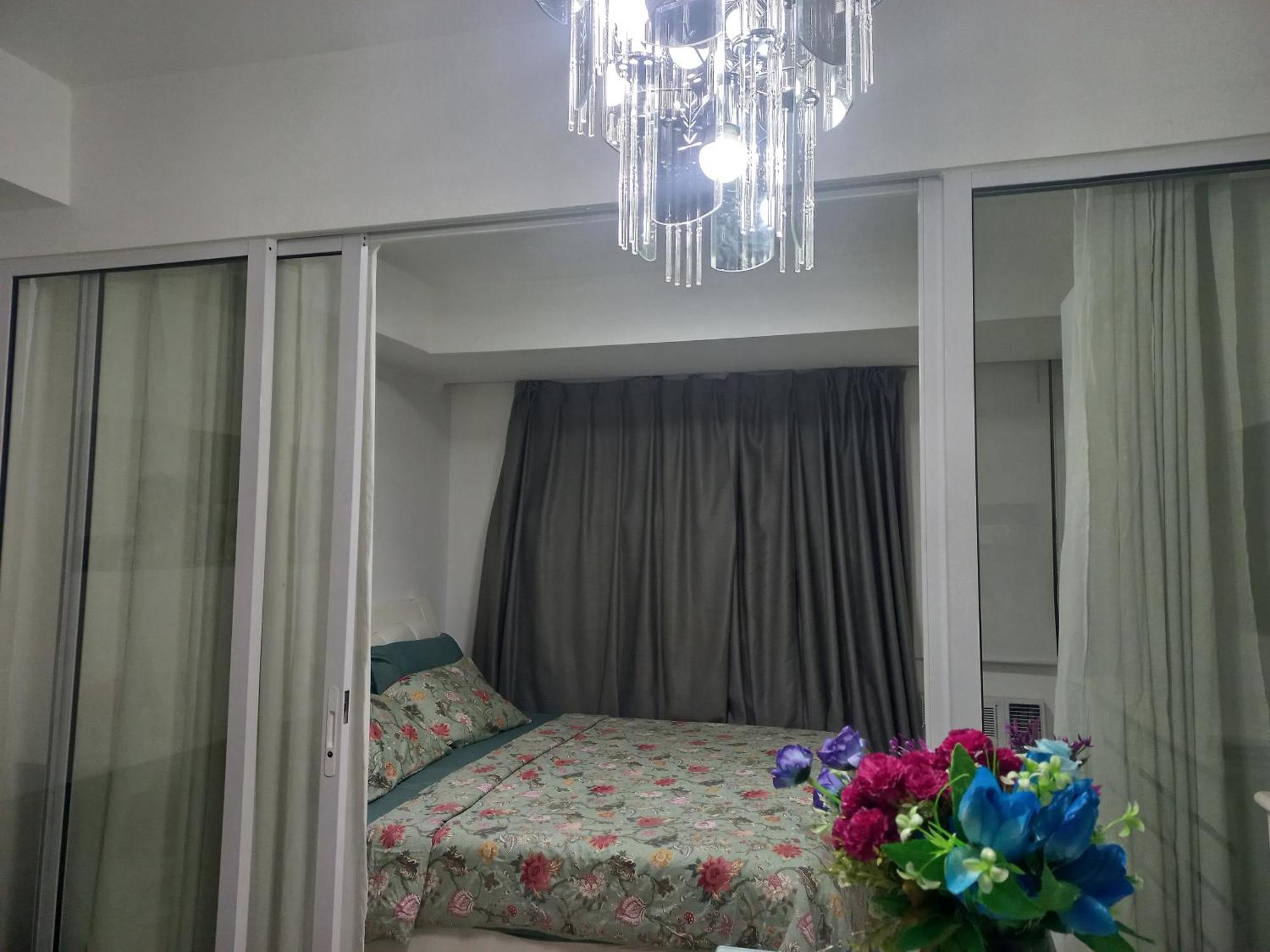 Azure Urban Staycation By Owner Only Hotel Manila